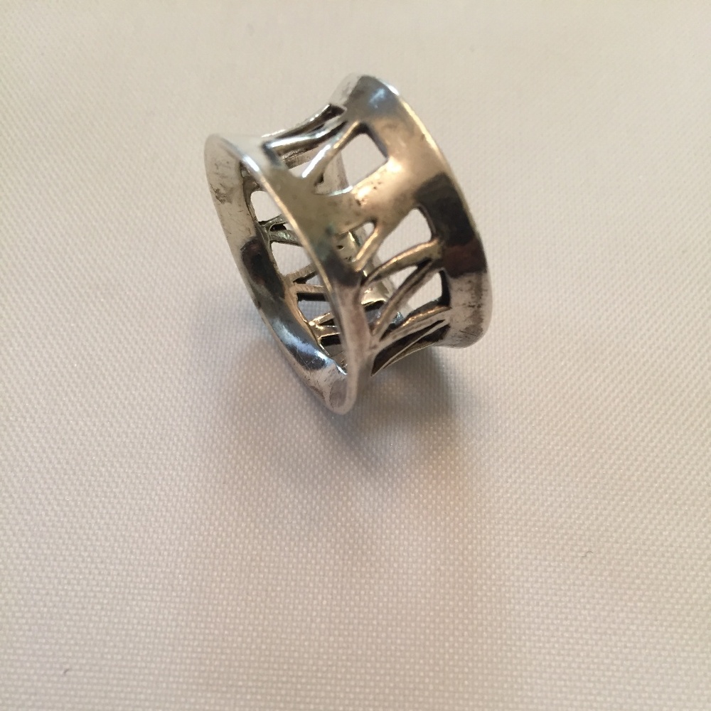 .925 Sterling Silver Ring